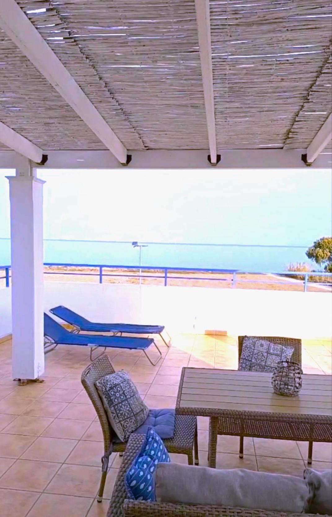 Nautilus House Aparthotel Paradeísion
